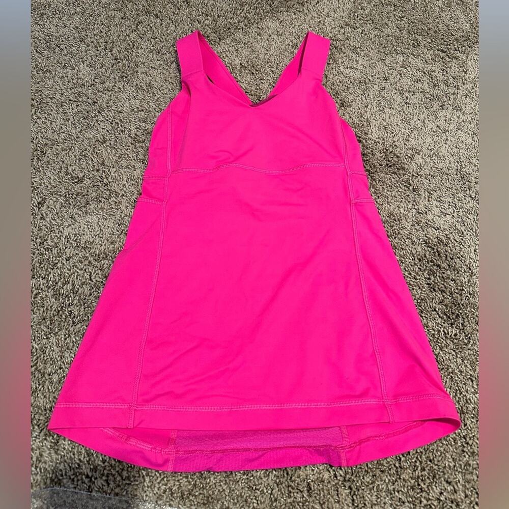 Lululemon athletics pink workout top, cross cross back, size 6 EUC